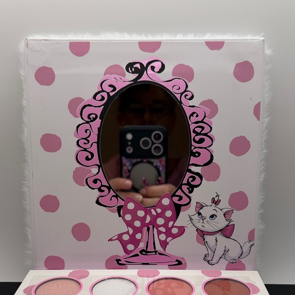 Disney Aristocats Eyeshadow Palette - Picture 3 of 8